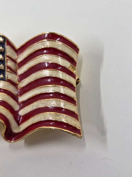Vintage Ciner American Flag Brooch | Mercari Vintage Ciner Enameled American Flag Flagpole Brooch Pin